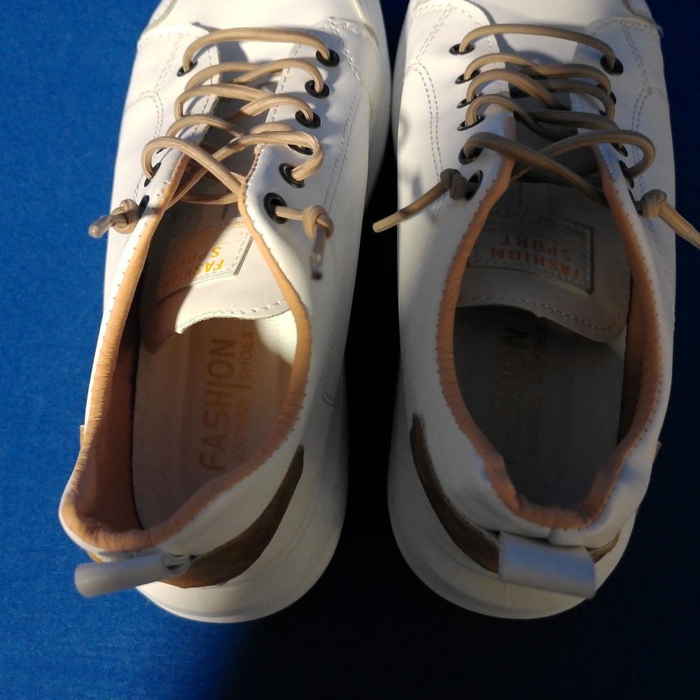 Fashion Sport Mens White Low Top Sneakers Tan Accents Casual Shoes Size 40 - Picture 7 of 8